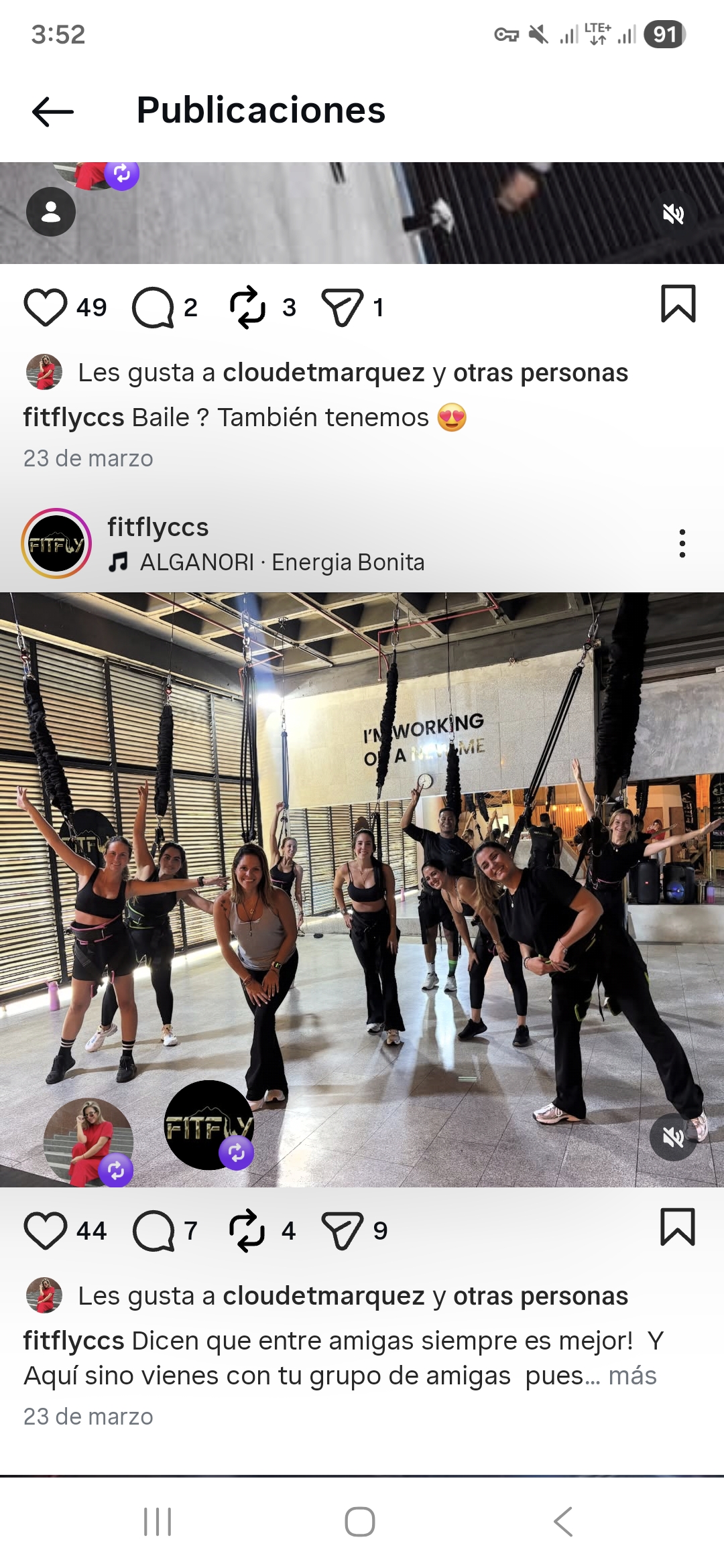 Clase grupal de Bungee Fitness en FitFly